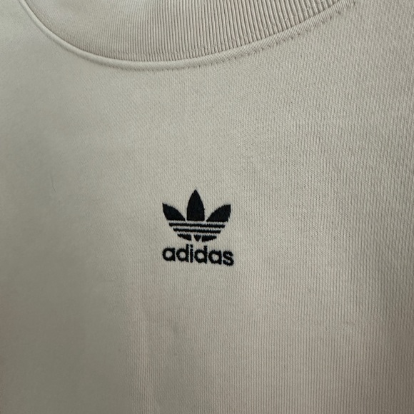 Adidas cropped crew neck - never worn - Picture 2 of 9